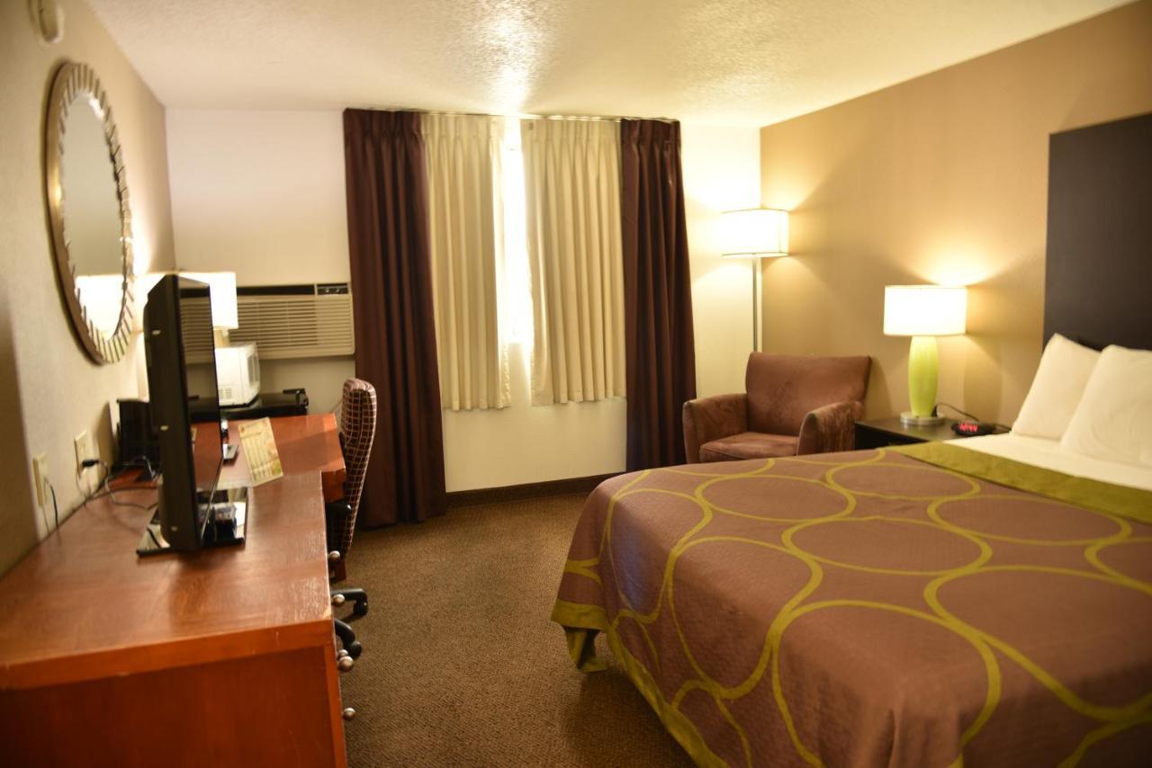 Super 8 By Wyndham Rapid City Rushmore Rd Exteriör bild